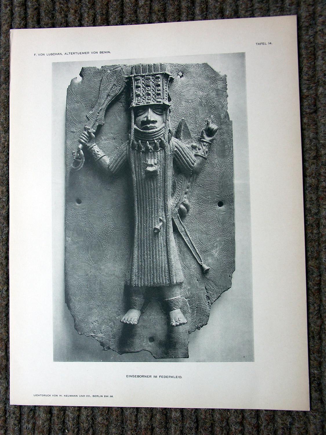 zz-lusc19,tafel 14 benin nigeria,bronze-platte mit figur im federkleid